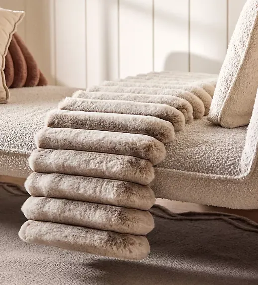 Tipped Puffer Faux Fur Throw Blanket